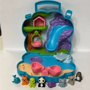 Lakeshore Learing Little Animal Safari Play set carry around animal town LN